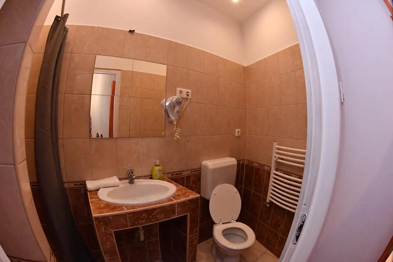 Five Seasons Vaci Utca Apartment Boedapest