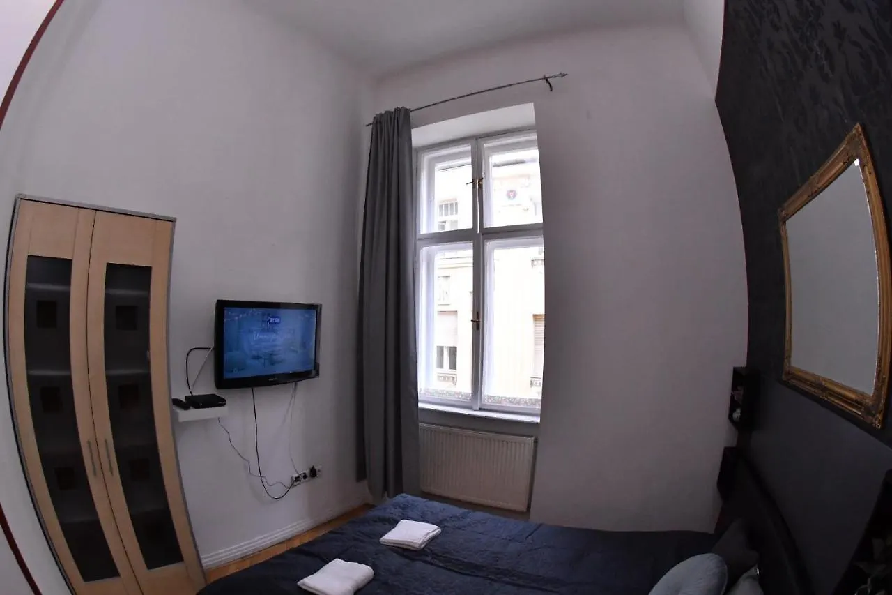 Five Seasons Vaci Utca Apartment Boedapest